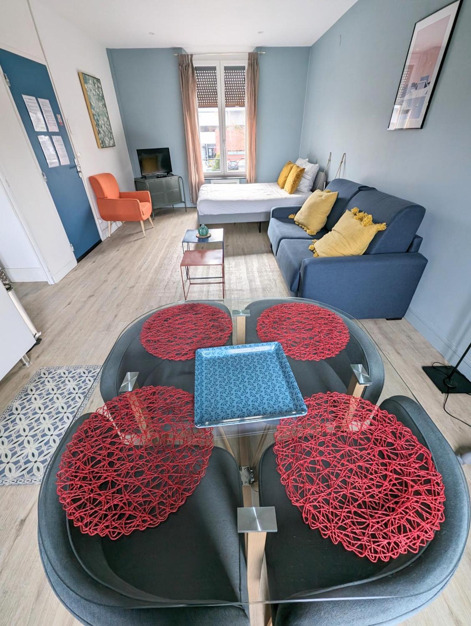 Charleville-Mézières Oslo - Appartement Spacieux Et Cosy מראה חיצוני תמונה